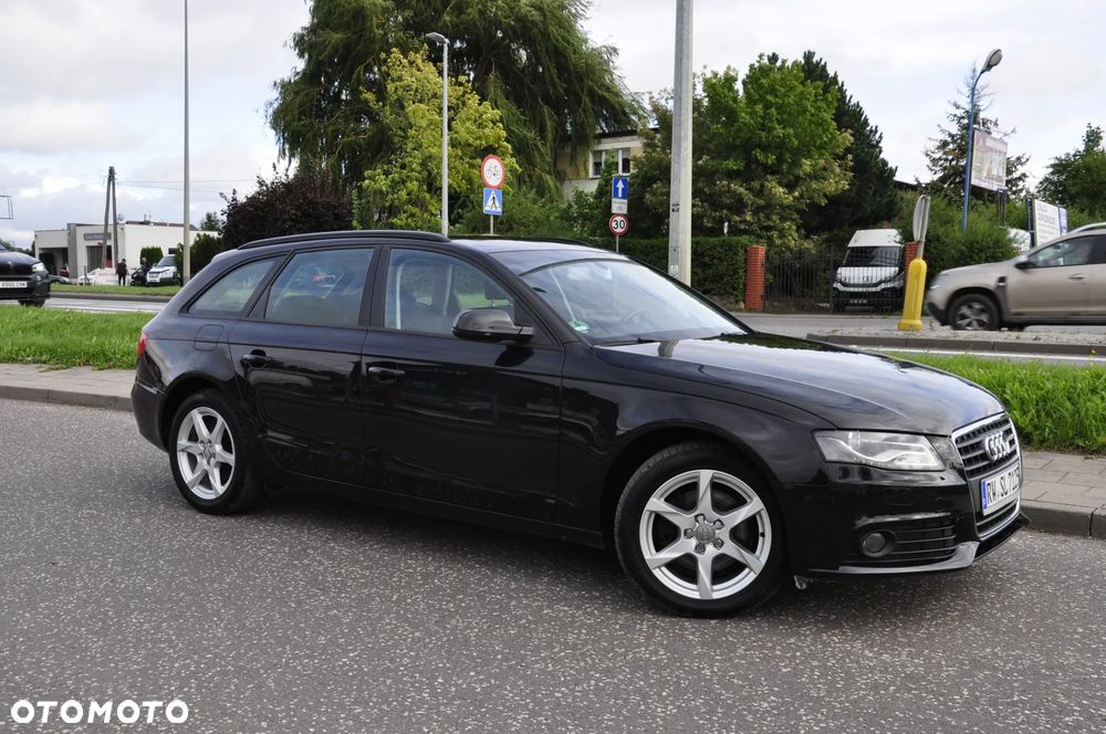 Audi A4 Avant - 10