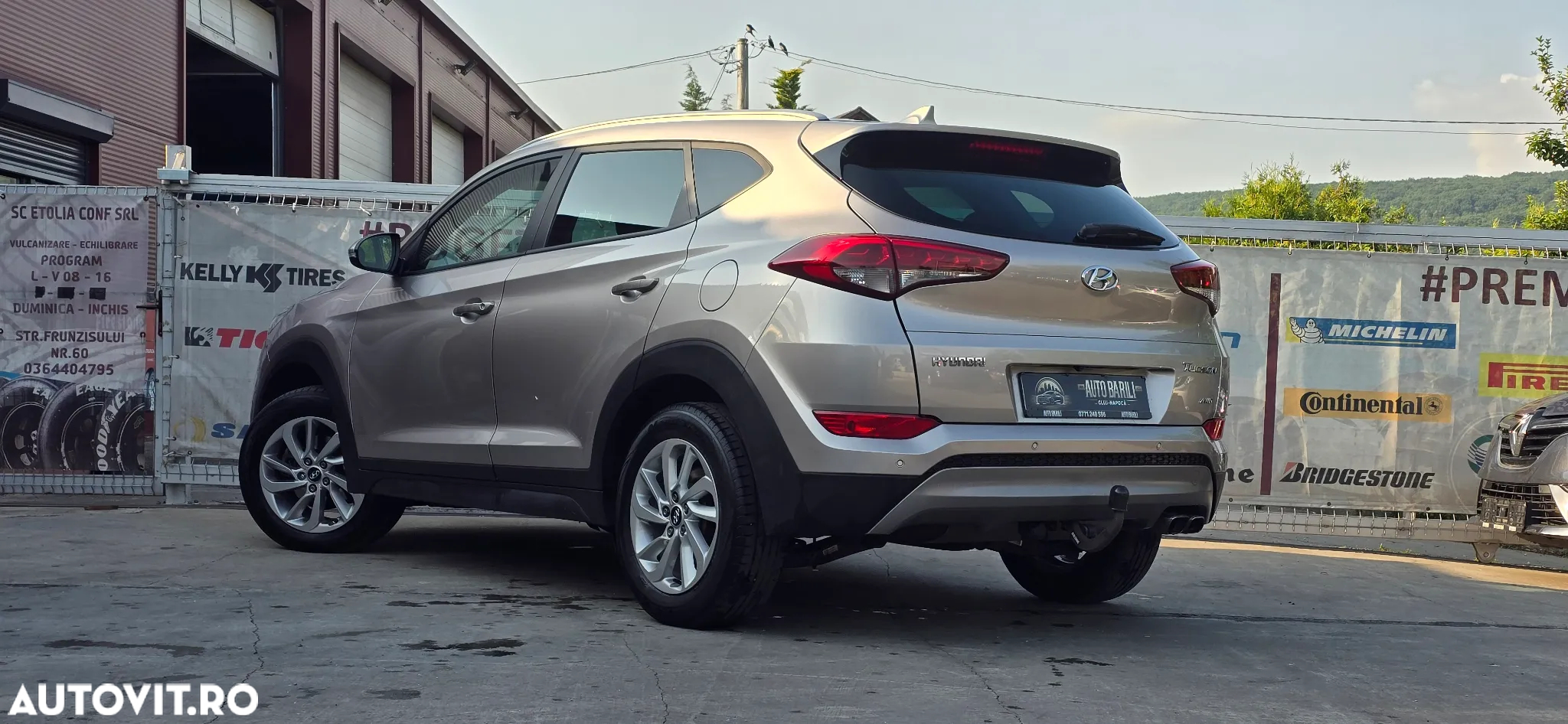 Hyundai Tucson 2.0 CRDI 4WD Automatik Advantage - 34
