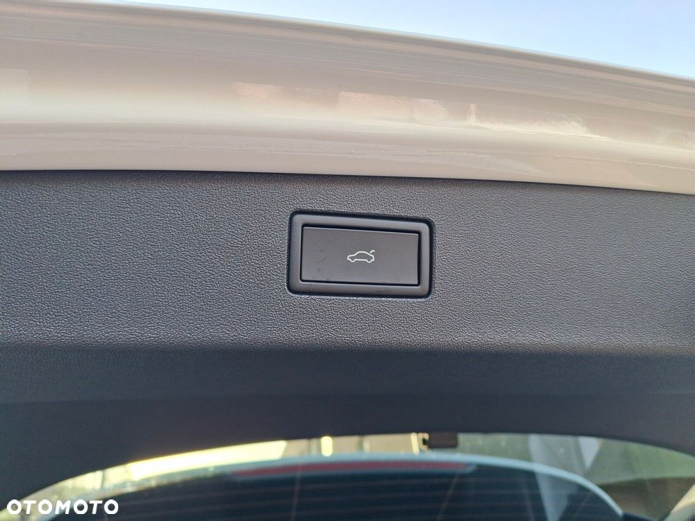 Volkswagen Tiguan - 12