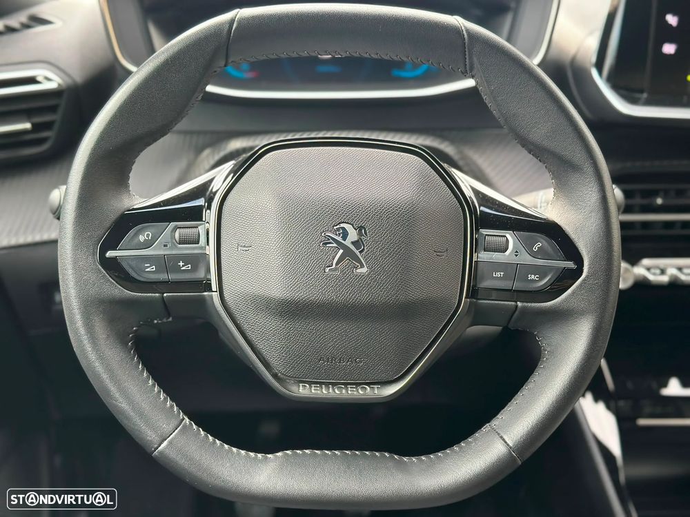 Peugeot 2008 1.2 PureTech Allure Pack - 20