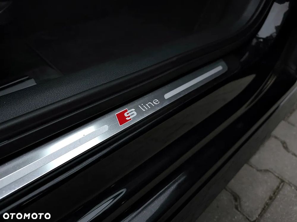 Audi A3 Sportback 2.0 TDI (clean diesel) quattro S tronic S line Sportpaket - 36