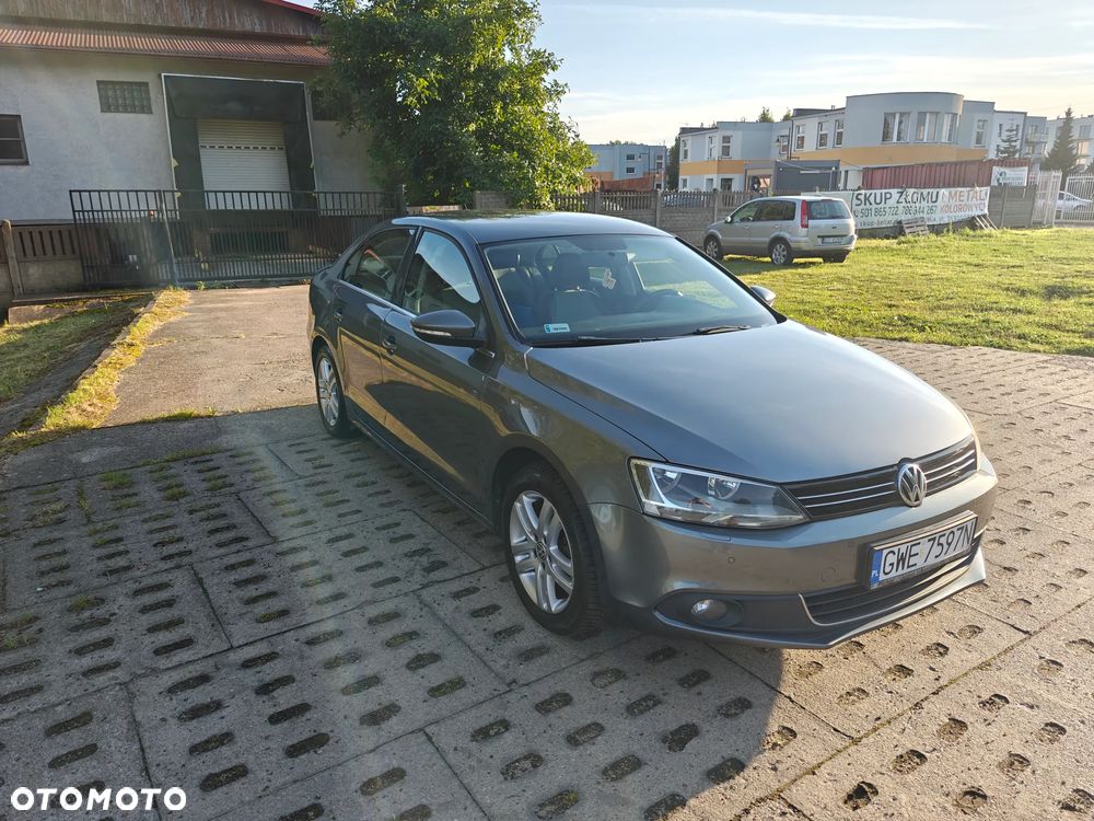 Volkswagen Jetta 1.4 TSI Highline - 4