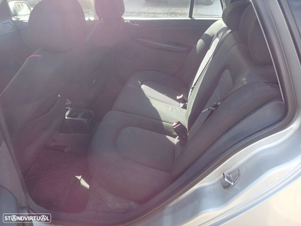 Skoda Fabia Break ver-1-2-active - 8