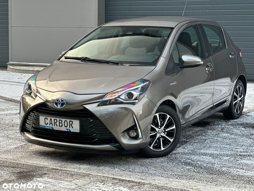 Toyota Yaris Hybrid 100 Business Edition - 9