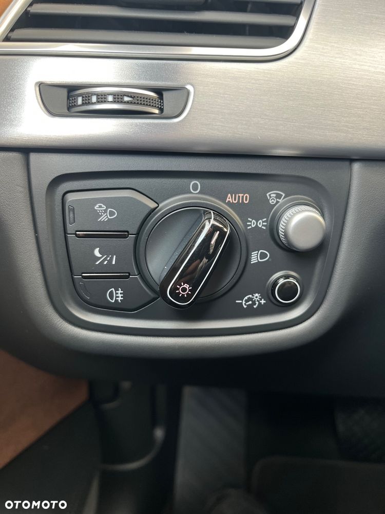 Audi A8 4.2 TDI DPF (clean diesel) quattro tiptronic - 10