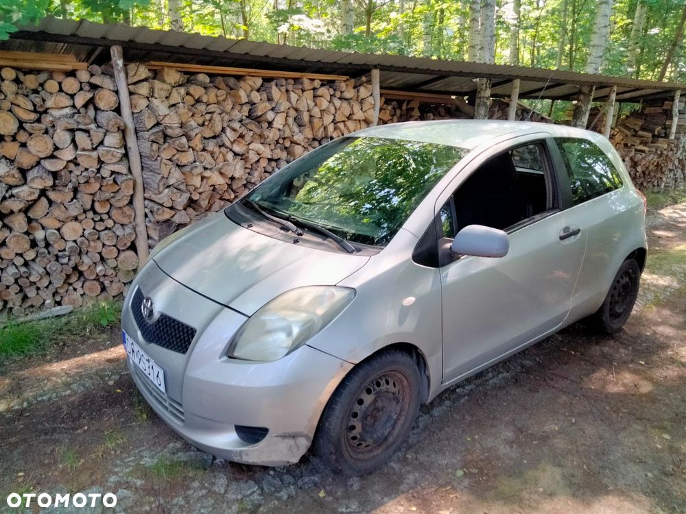 Toyota Yaris 1.3 Sol - 1