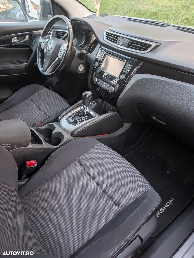 Volkswagen Passat 2.0 TDI DSG Comfortline - 5