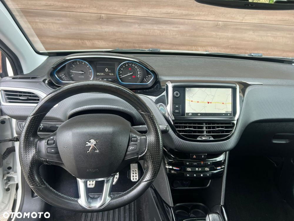 Peugeot 2008 - 14