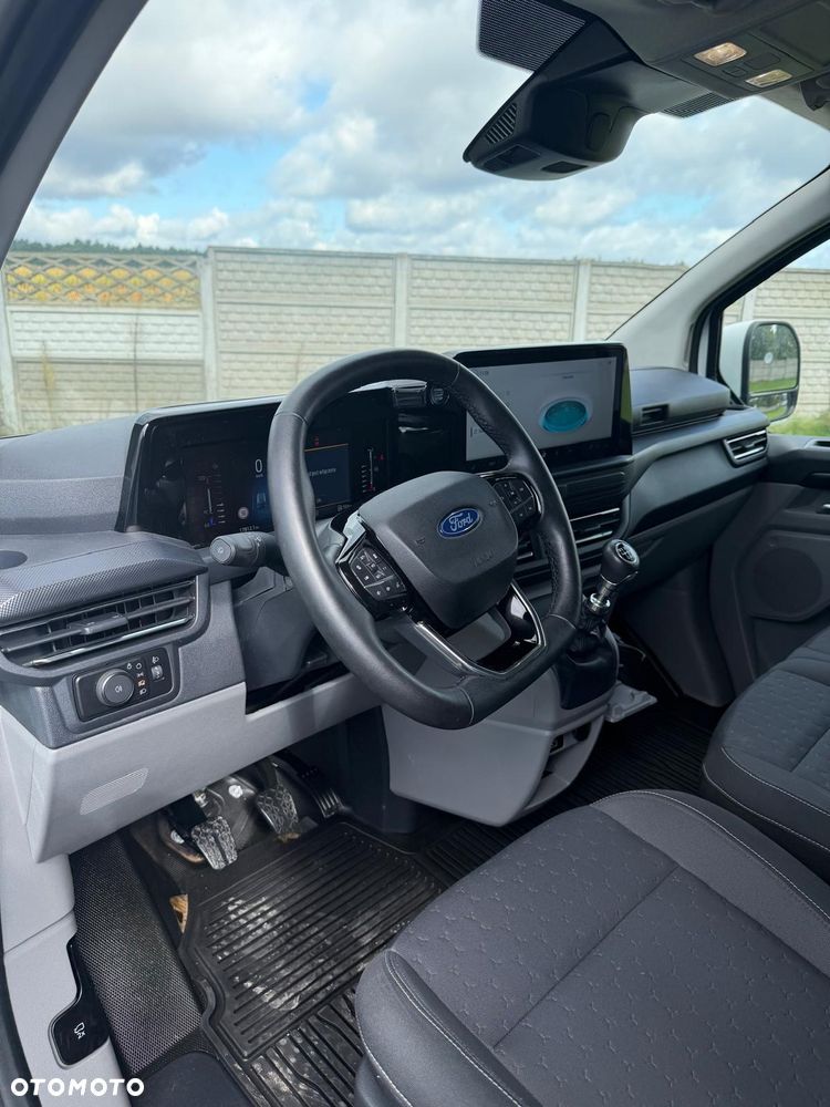 Ford TRANSIT CUSTOM - 17