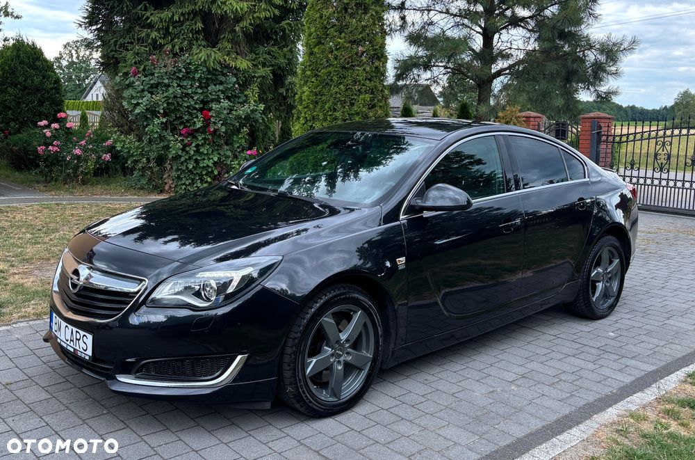 Opel Insignia 2.0 T Cosmo S&S - 10