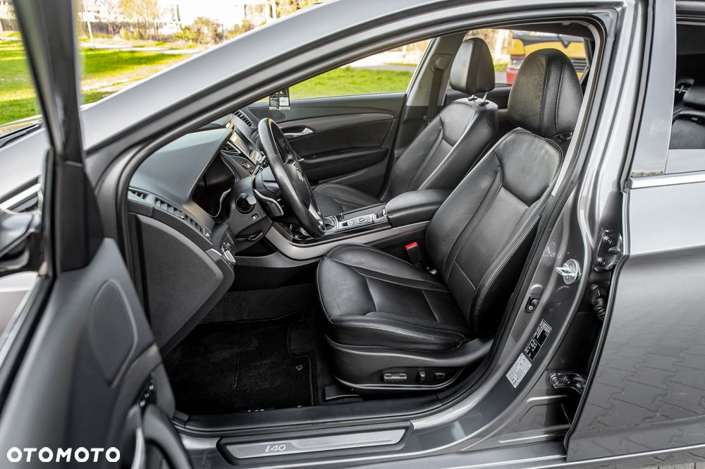 Hyundai i40 Kombi 1.7 CRDi DCT Premium - 19