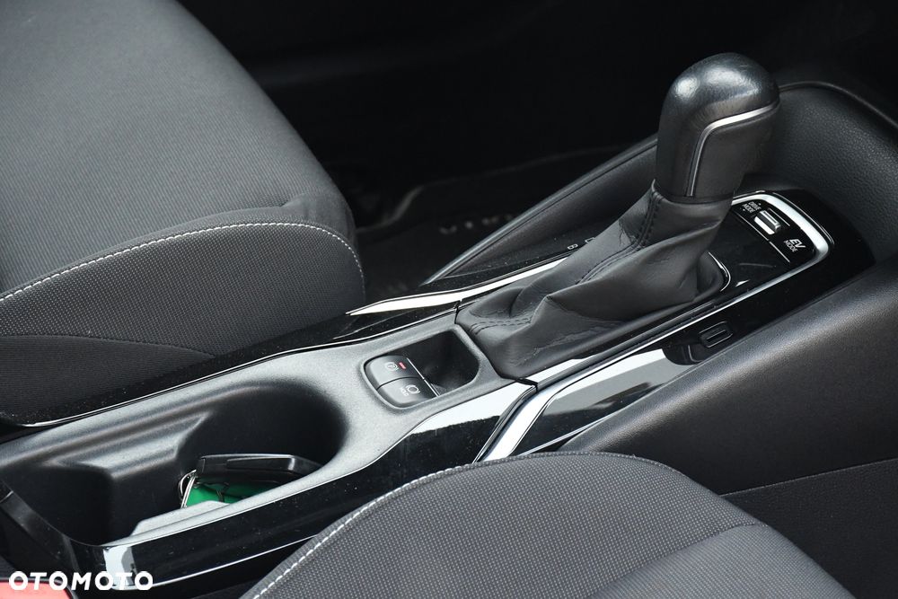 Toyota Corolla 1.8 Business Edition - 26