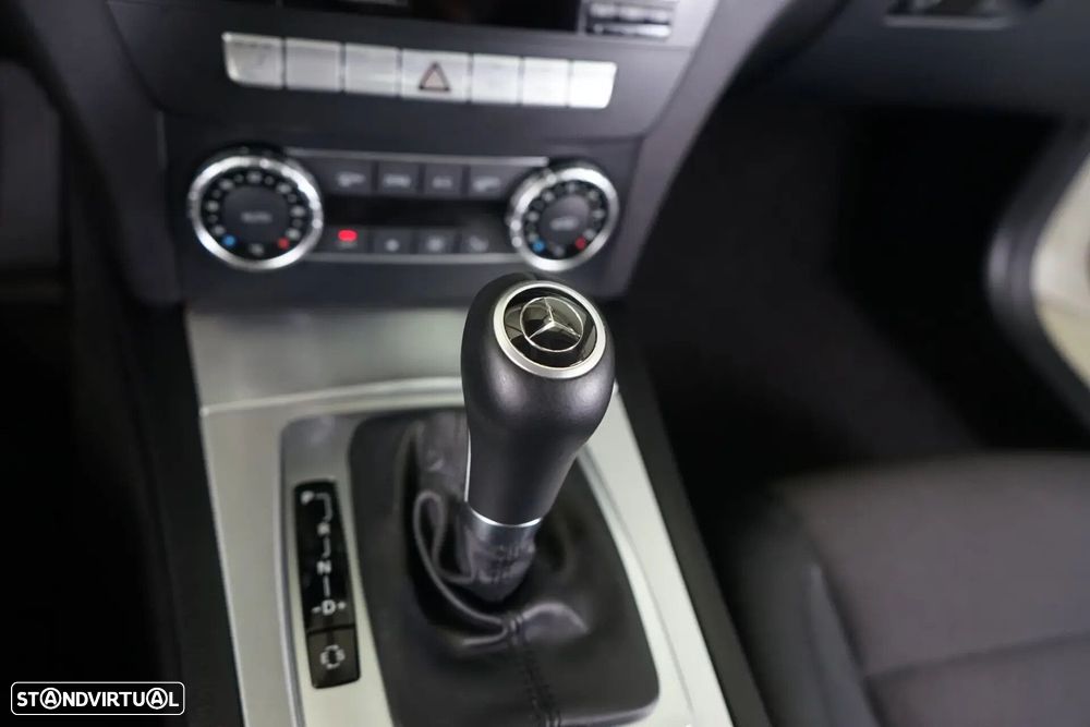 Mercedes-Benz C 180 - 25