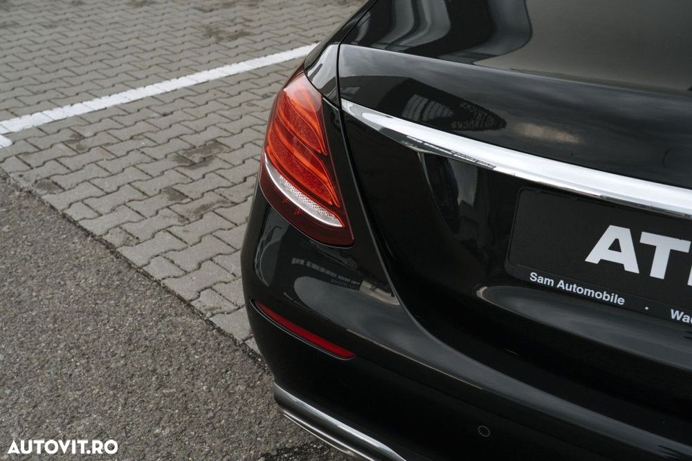 Mercedes-Benz E - 11