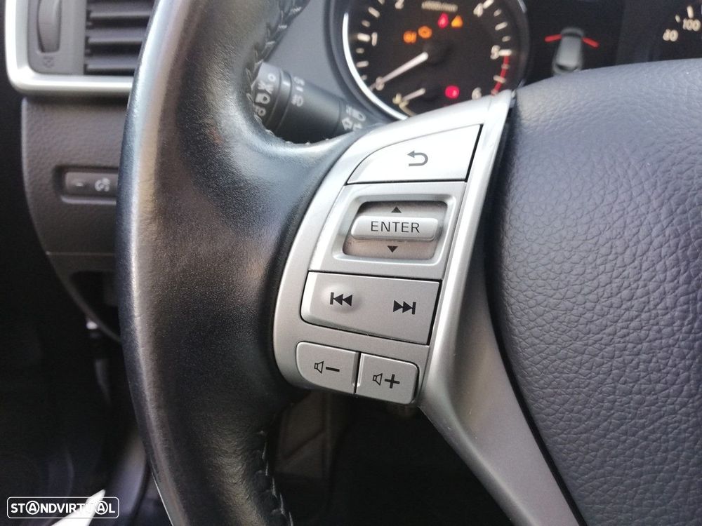 Nissan Qashqai 1.2 DIG-T 360 S Xtronic - 30