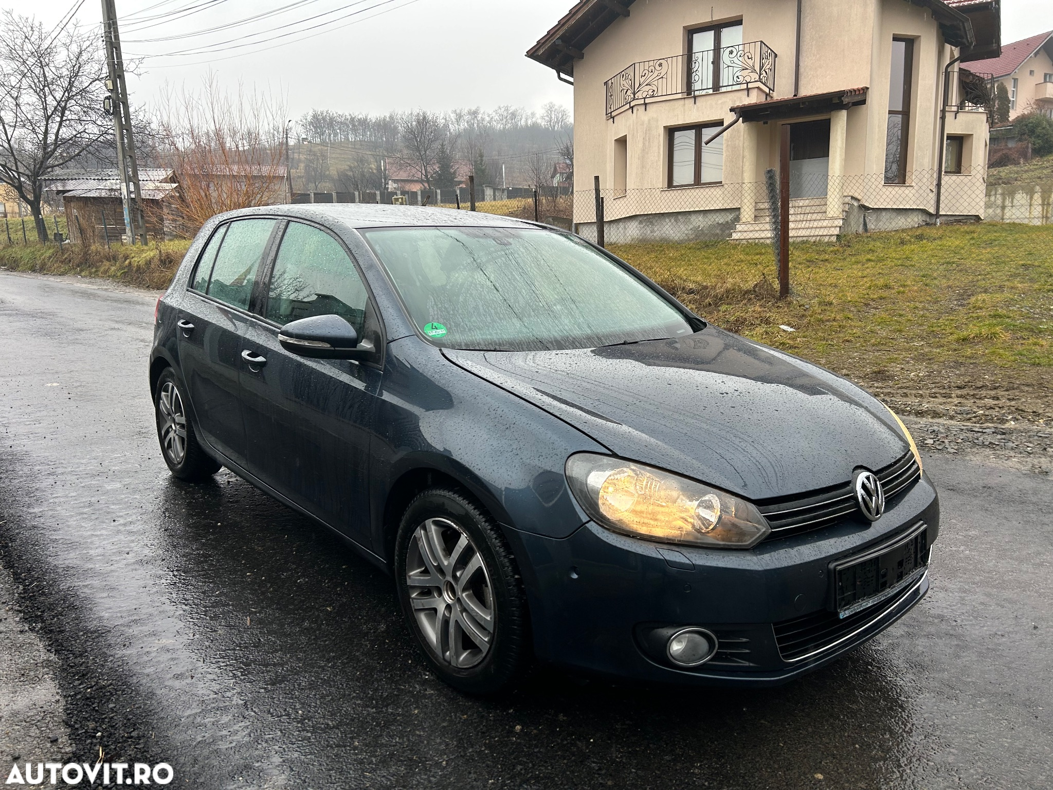 Volkswagen Golf - 3