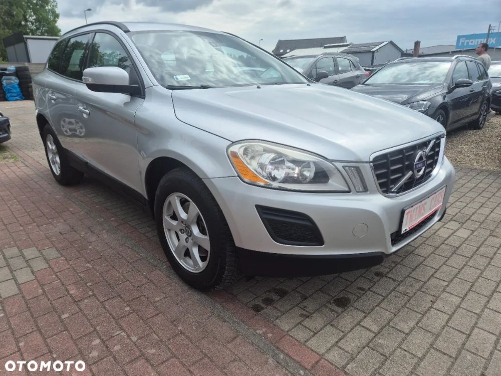Volvo XC 60 D3 AWD Momentum - 3