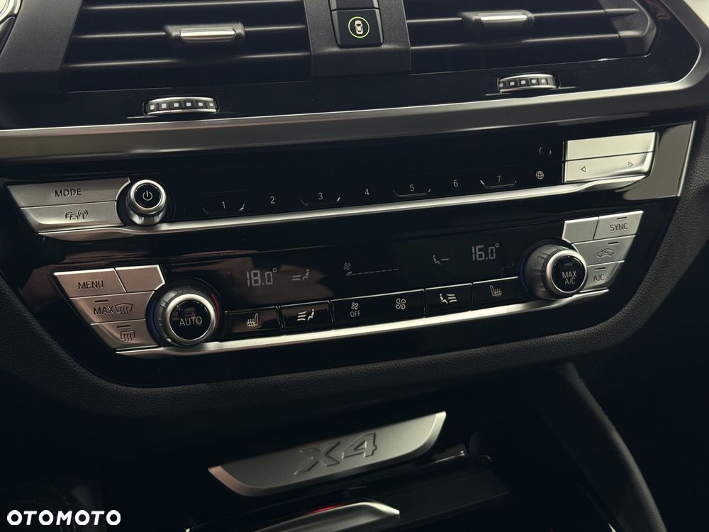 BMW X4 xDrive30i xLine sport - 26