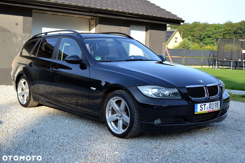 BMW Seria 3 320d DPF - 1
