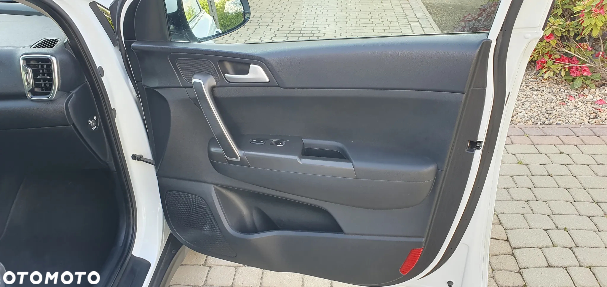 Kia Sportage 1.6 GDI L 2WD - 24