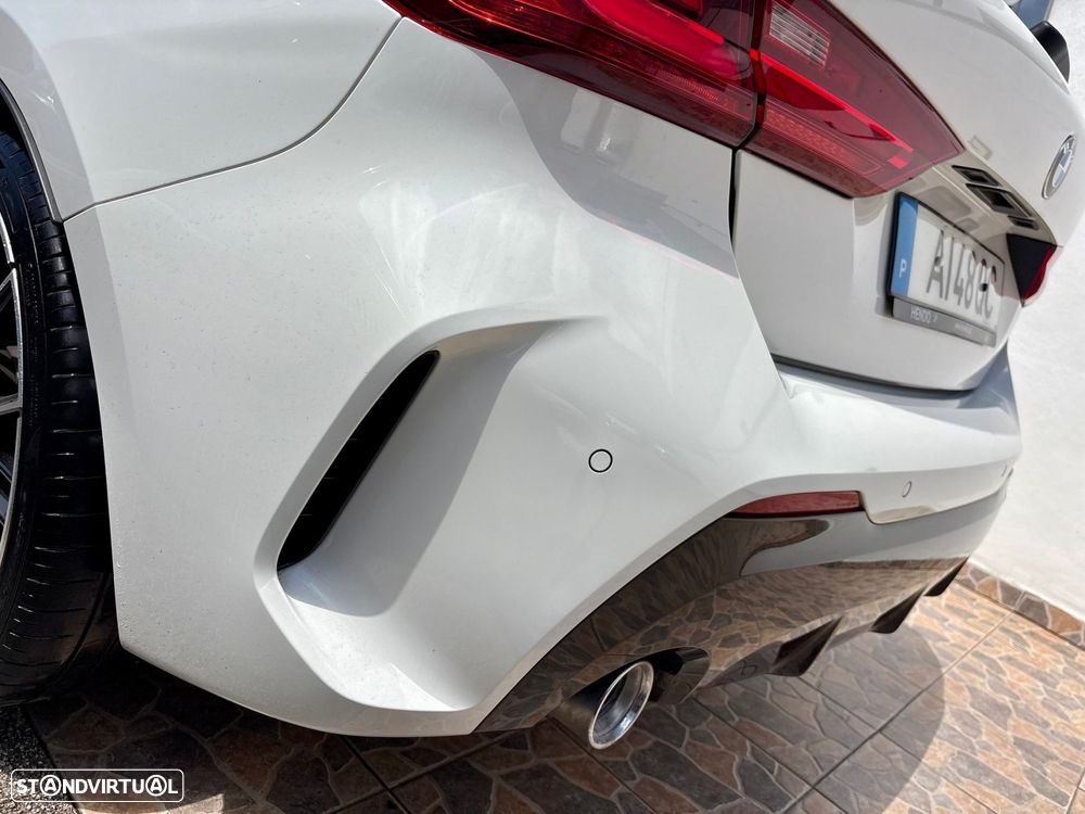 BMW 116 d Pack Desportivo M Auto - 4
