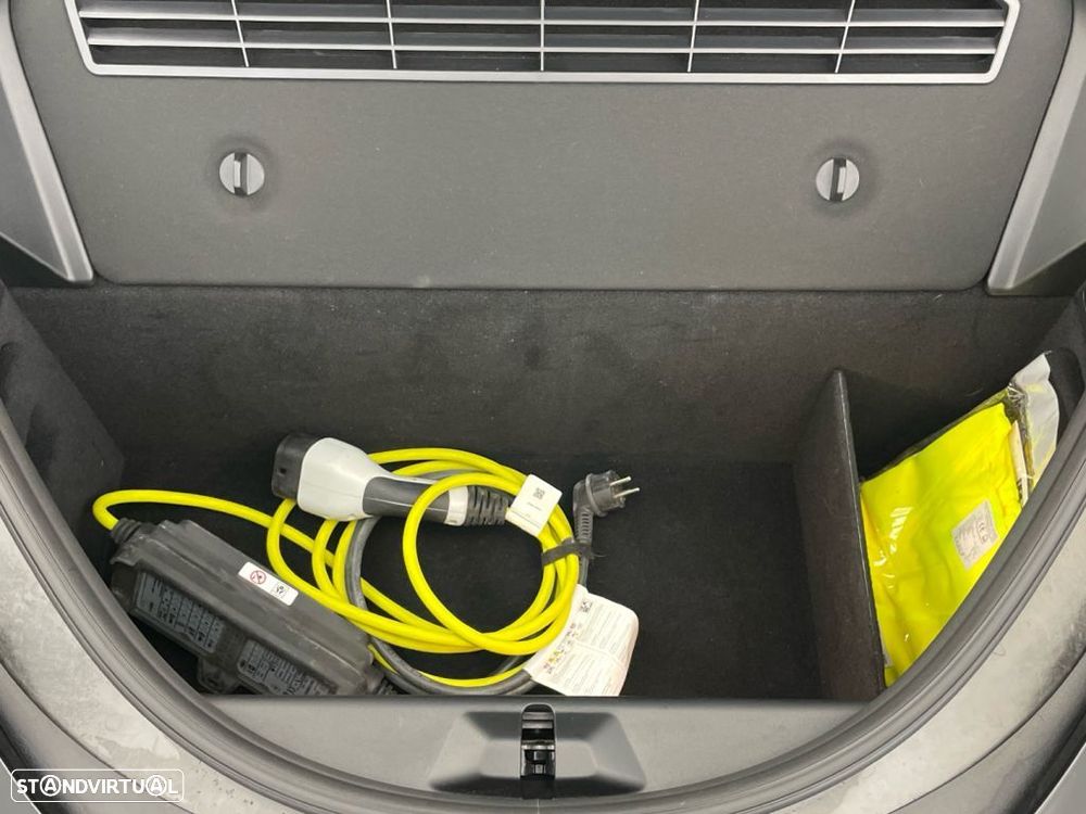 BMW i8 Roadster - 13