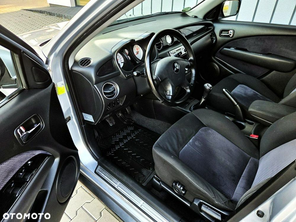 Mitsubishi Outlander 2.4 4WD Intense - 7