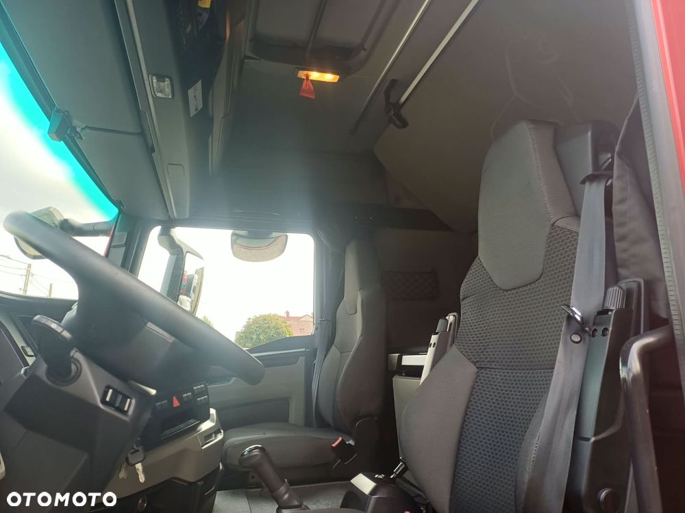 MAN TGL 12.250 KABINA LX DWA LÓŻKA + 23 PALETY - 19