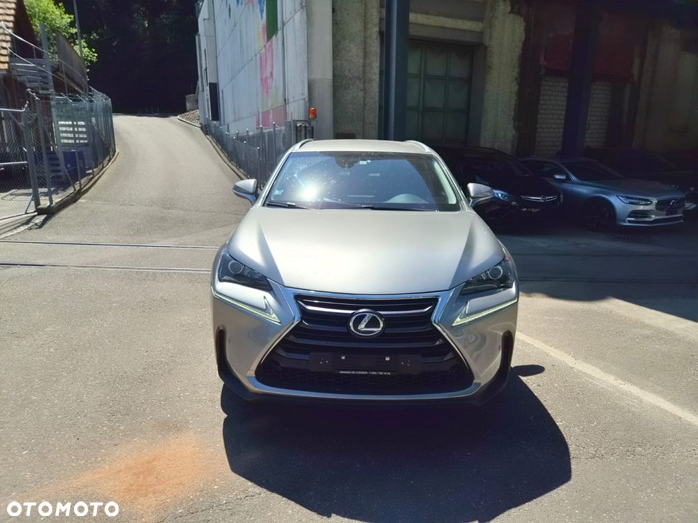 Lexus NX 300h - 5