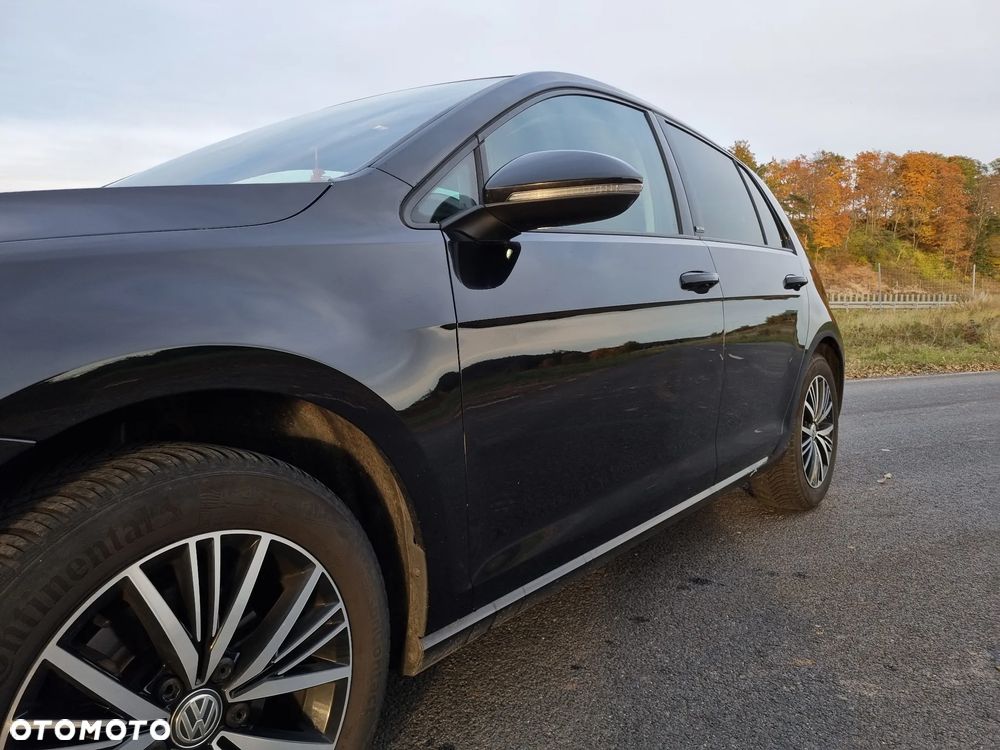 Volkswagen Golf 1.6 TDI BlueMotion Technology Allstar - 16