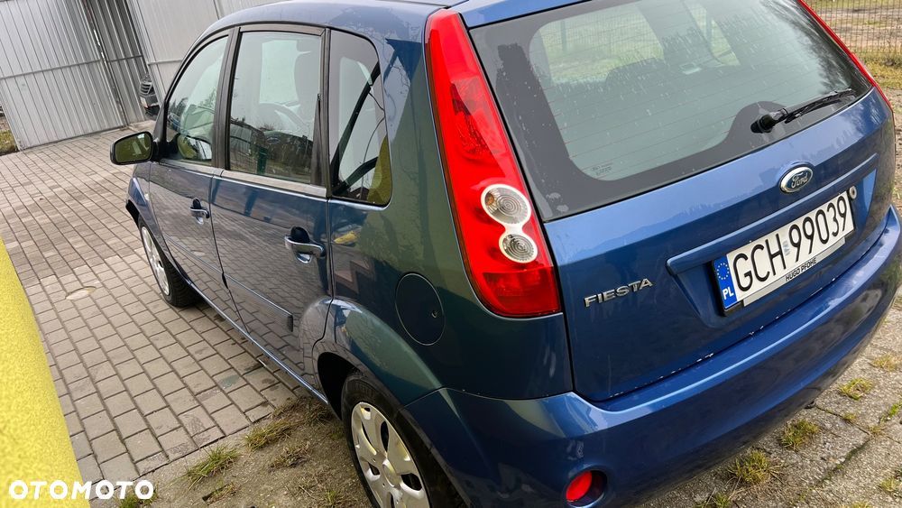 Ford Fiesta 1.3 Ambiente - 3