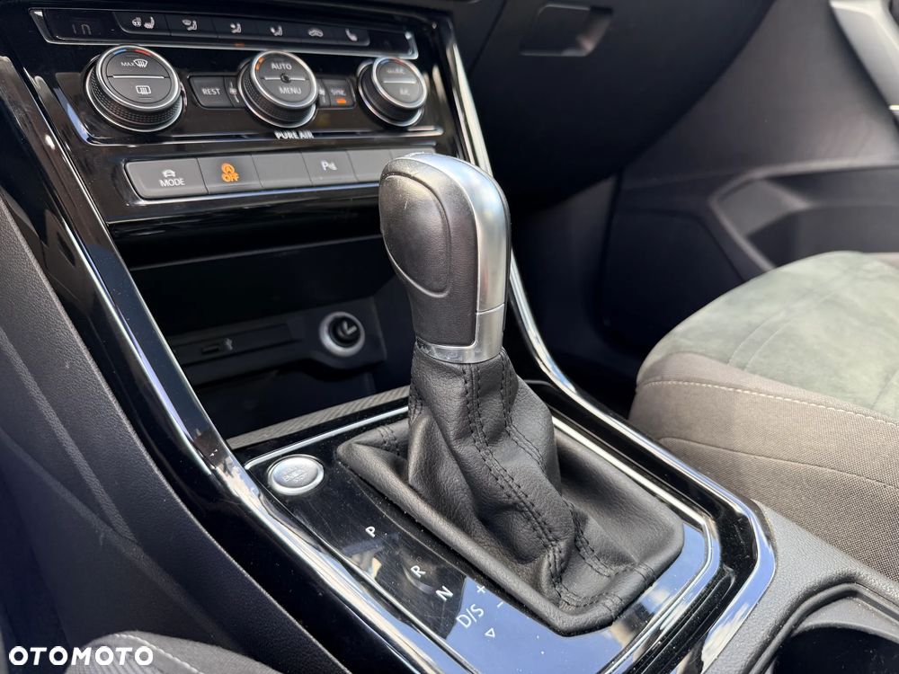 Volkswagen Touran 2.0 TDI BMT Highline DSG - 31