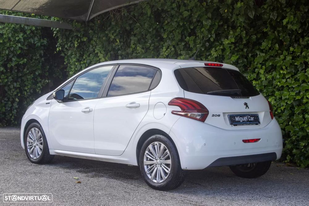 Peugeot 208 1.5 BlueHDi Signature - 11