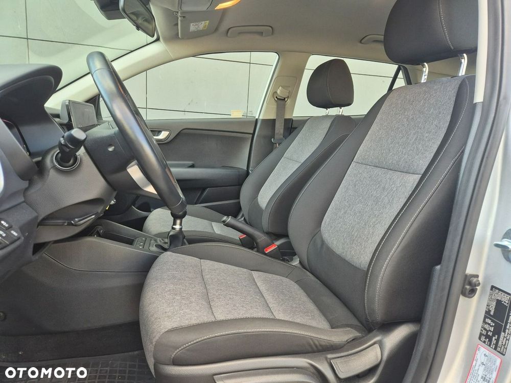 Kia Stonic 1.2 M - 11