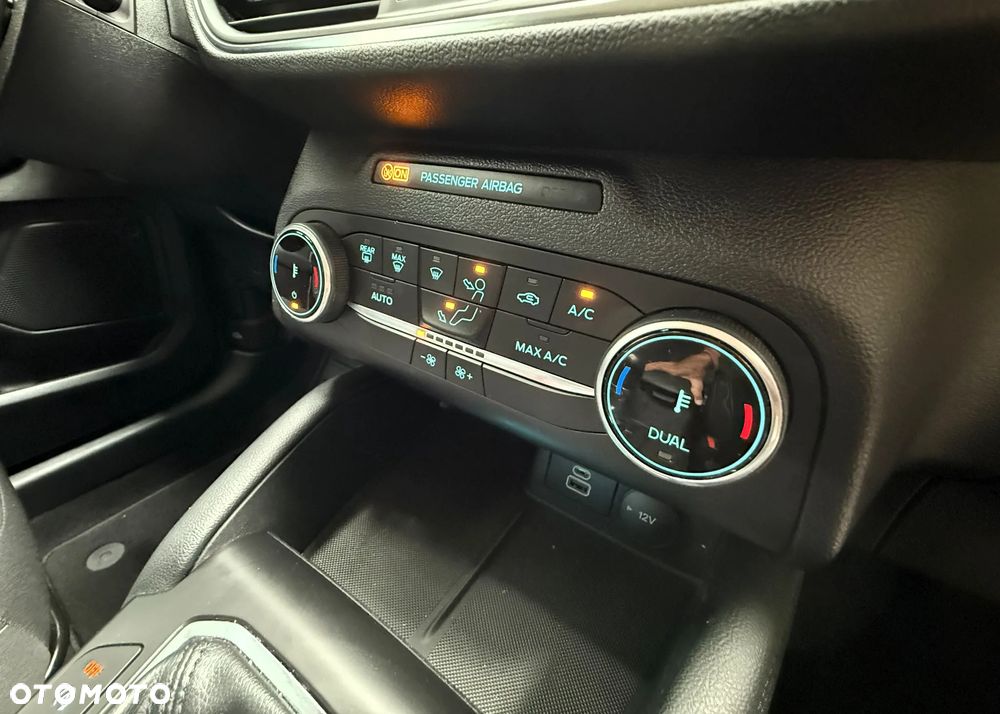 Ford Kuga 1.5 EcoBoost FWD Titanium - 30