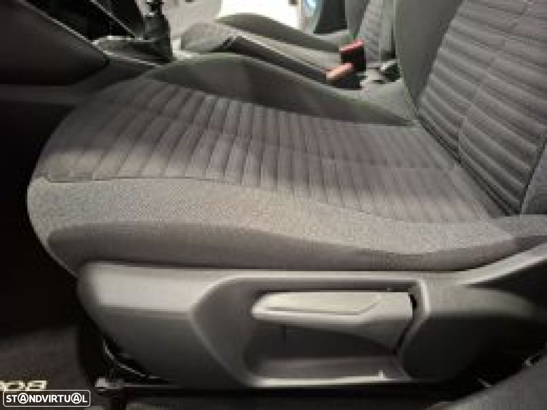 Peugeot 2008 1.2 PureTech Active - 17