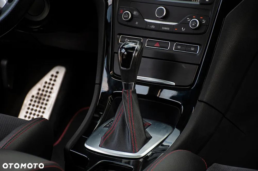 Ford Mondeo SW 2.0 EcoBoost Titanium S - 19