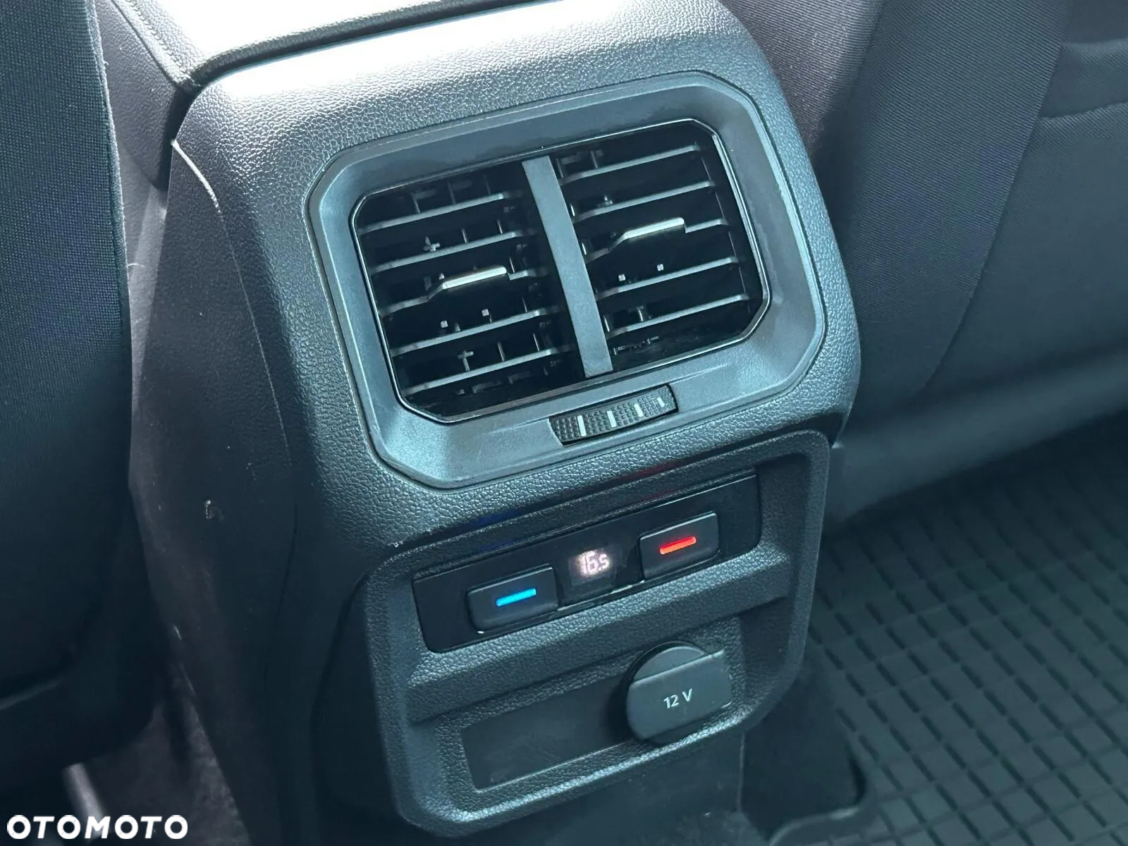 Volkswagen Tiguan 1.4 TSI BMT ACT Highline DSG - 33