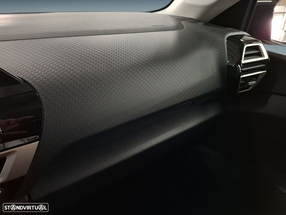 Citroën C4 X 1.2 Hybrid Max e-DSC6 - 23