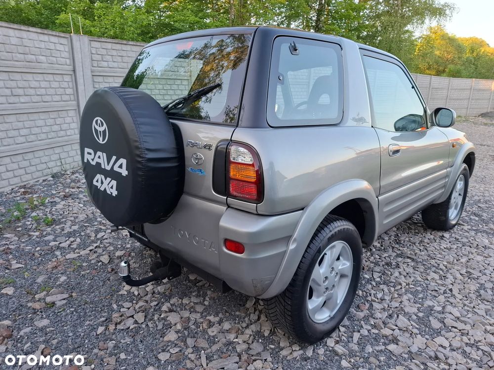 Toyota RAV4 2.0 Special - 5