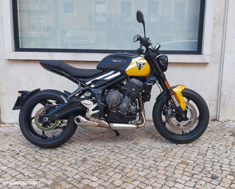 Triumph Trident 660 - 1