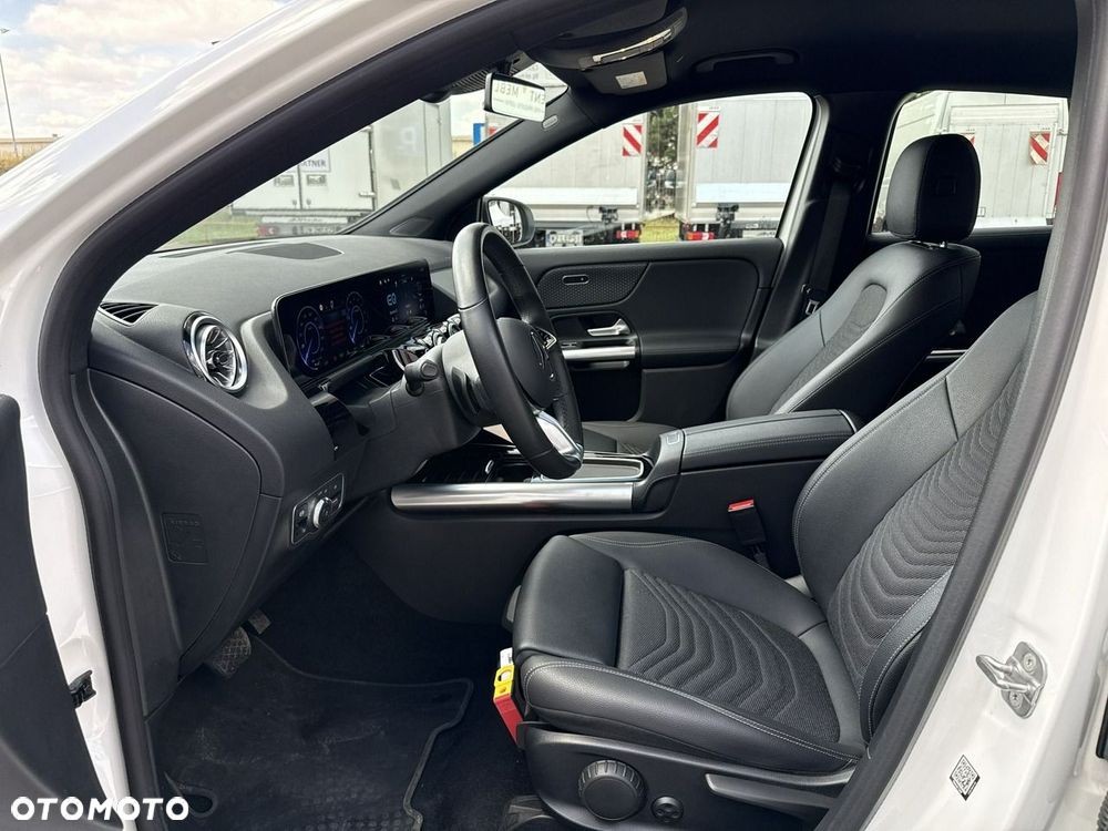 Mercedes-Benz EQA 250+ 70.5kWh Progressive - 11
