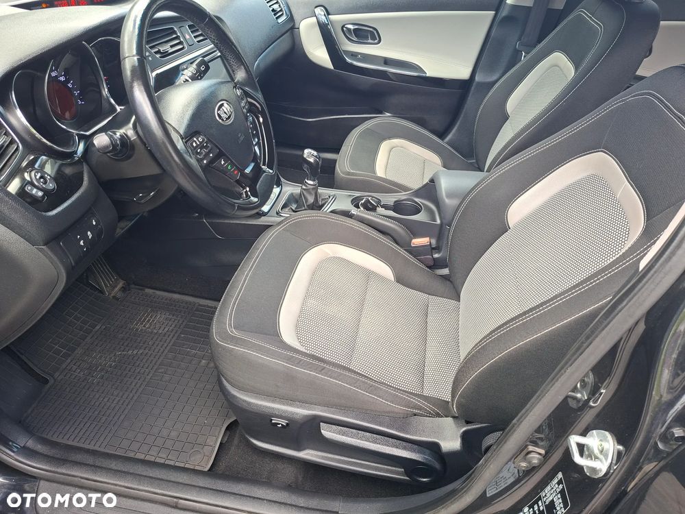 Kia Ceed 1.6 GDI Business Line - 11