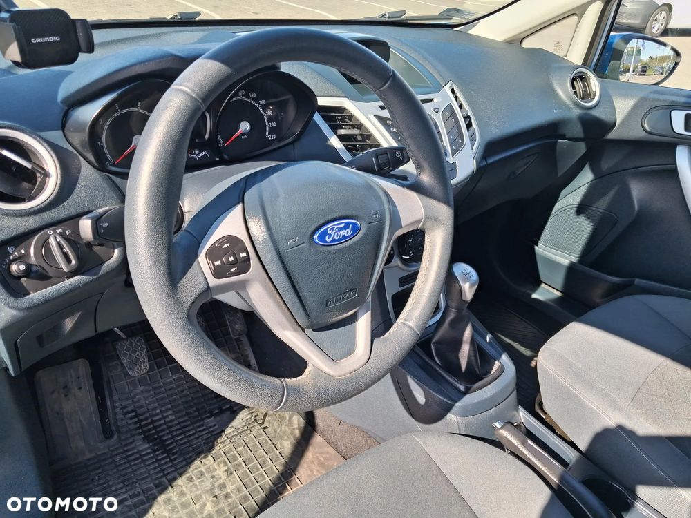 Ford Fiesta 1.4 Trend EU5 - 21