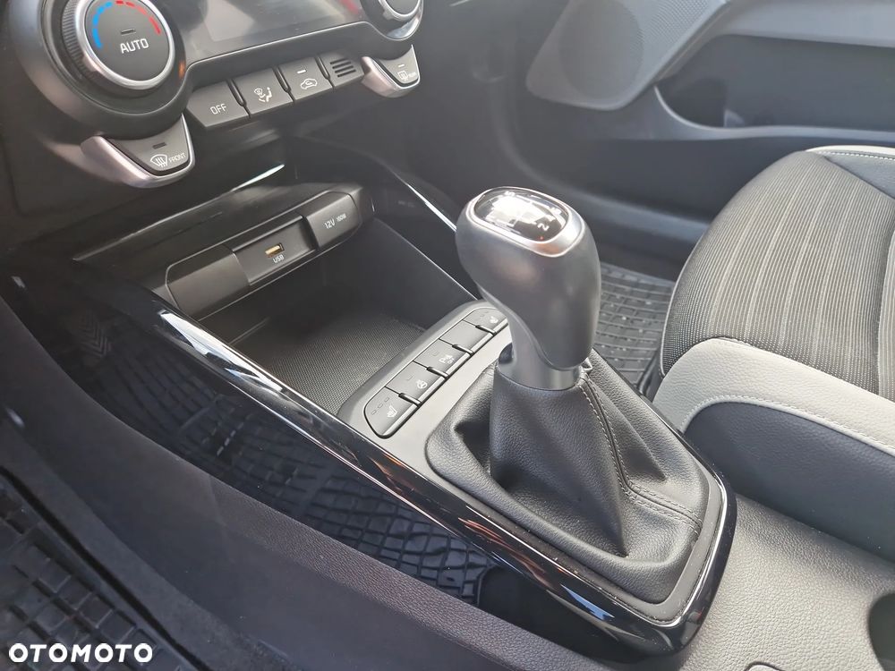 Kia Stonic 1.0 T-GDI L - 16