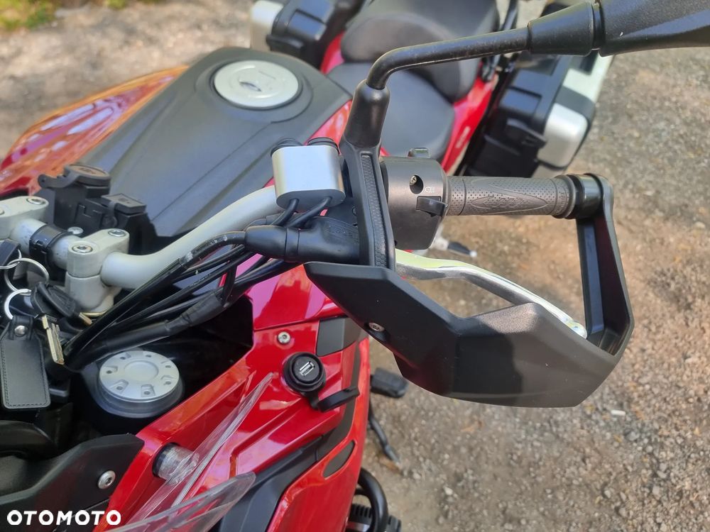 Benelli TRK 502 - 10