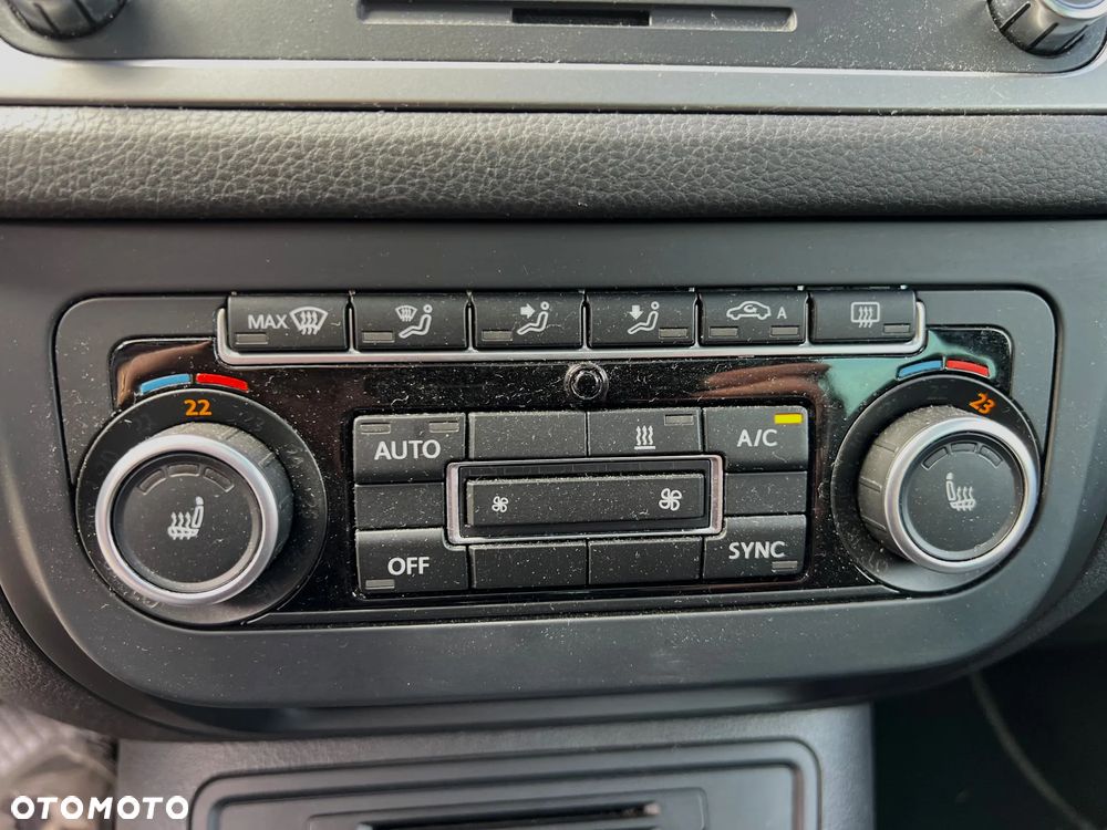 Volkswagen Tiguan - 12