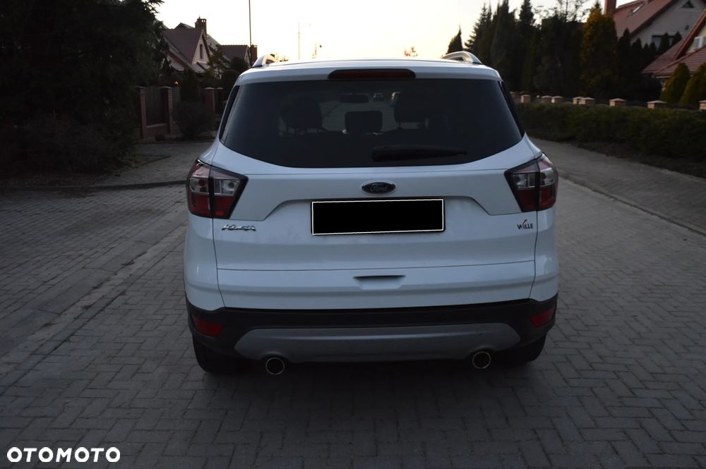 Ford Kuga 2.0 TDCi 2x4 Titanium - 12