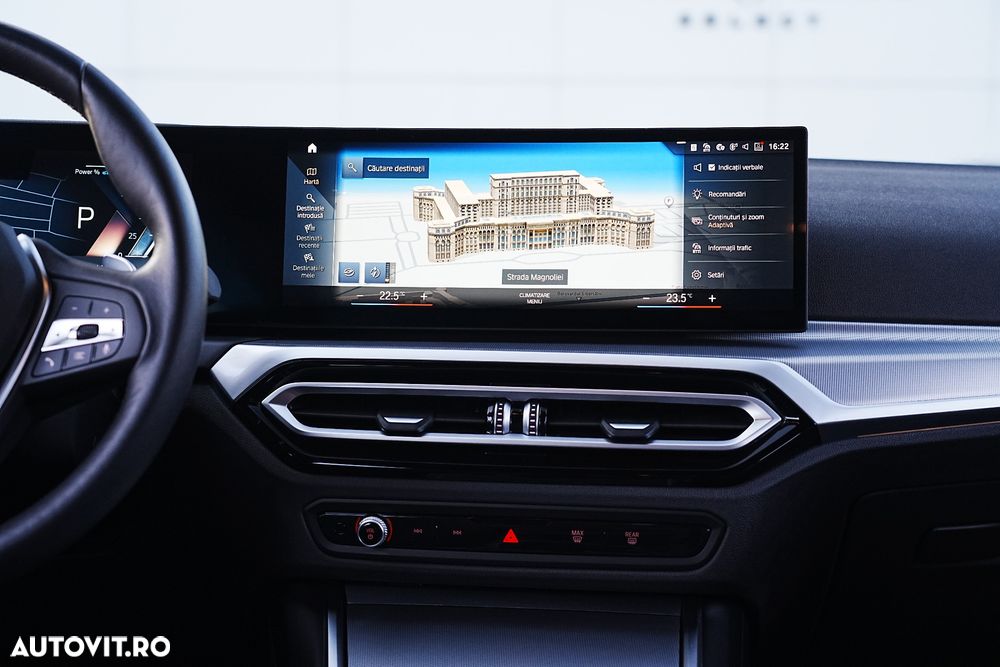 BMW Seria 3 320d Touring xDrive Aut. - 30