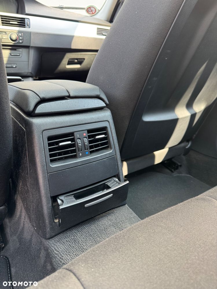BMW Seria 3 320d DPF Edition Fleet Exclusive - 17